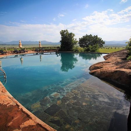 Apoka Safari Lodge Loitanit Bagian luar foto