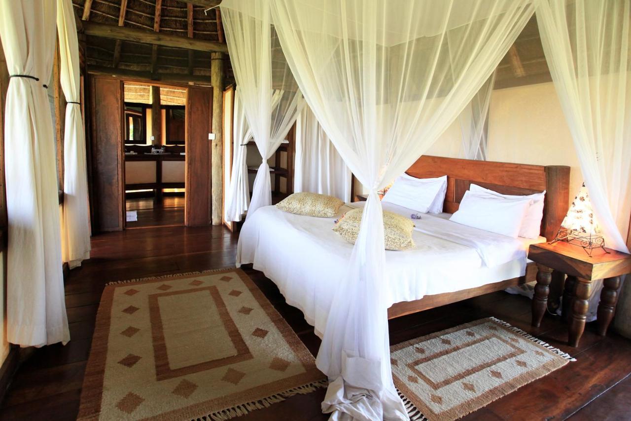 Apoka Safari Lodge Loitanit Bagian luar foto